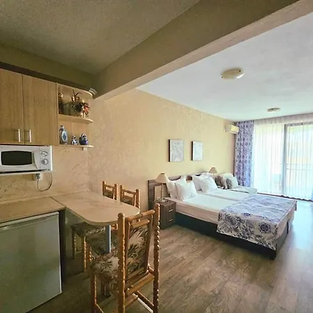 Къща за гости Magnolia 4*